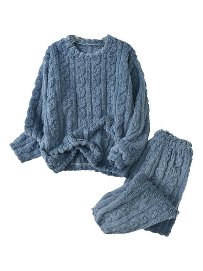 2x1 Pijama Nube + 2 Pares de Calcetines Térmicos de Regalo