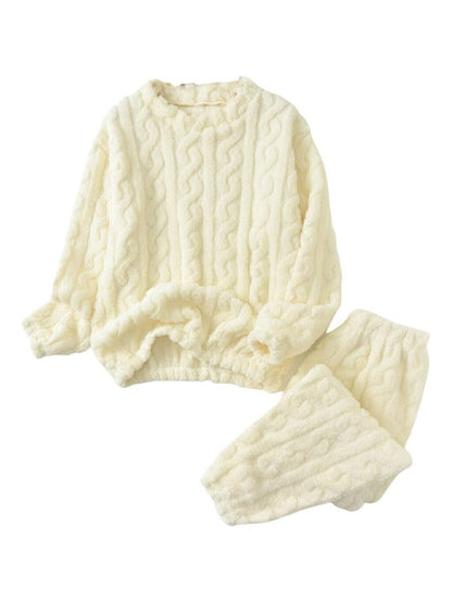 2x1 Pijama Nube + 2 Pares de Calcetines Térmicos de Regalo