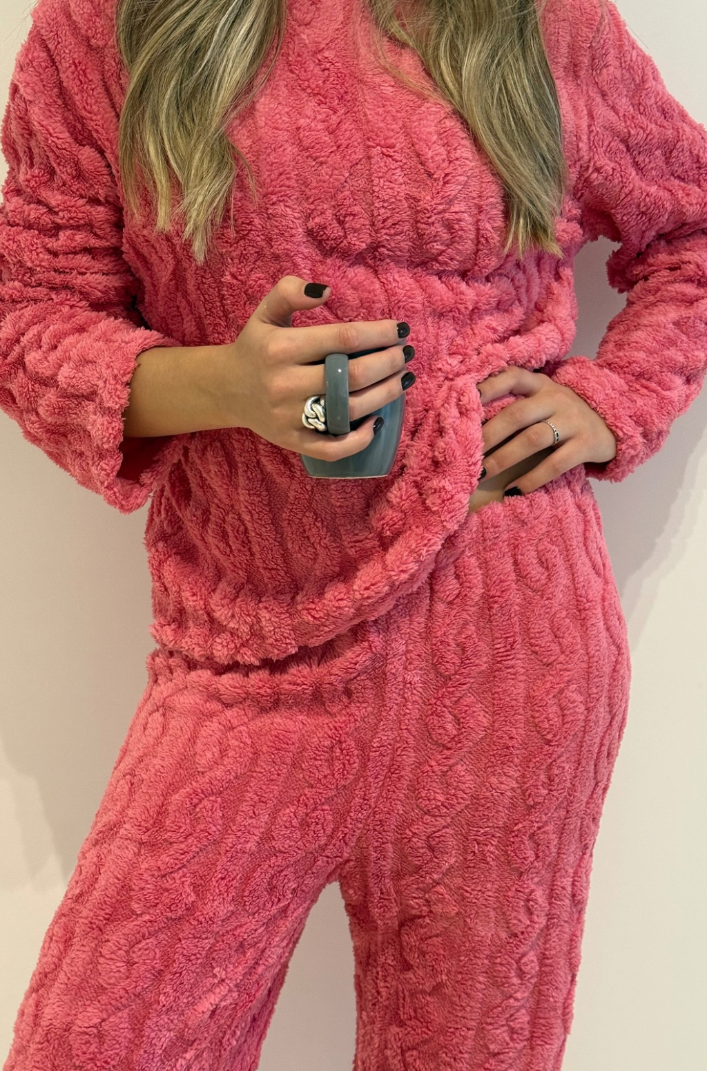 2x1 Pijama Nube + 2 Pares de Calcetines Térmicos de Regalo