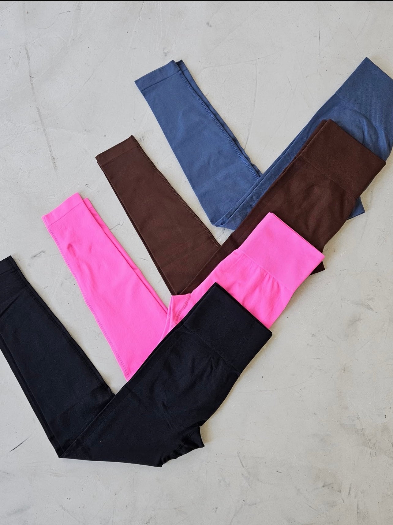 3x1 en calzas seamless PUSH UP + 3 less sin costuras de REGALO!